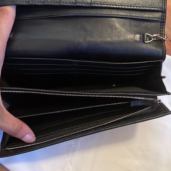 Gucci black monogram leather wallet on a chain - Picture 7 of 15